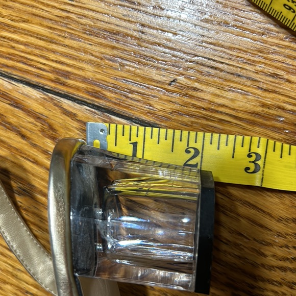 Annie clear sandals w/gold leaf pattern, clear heels.  Great condition. Size 7.5 - Picture 12 of 12